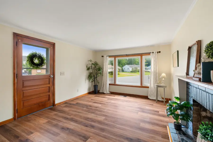 27 Sherry Road, South Burlington, VT 05403 - #3
