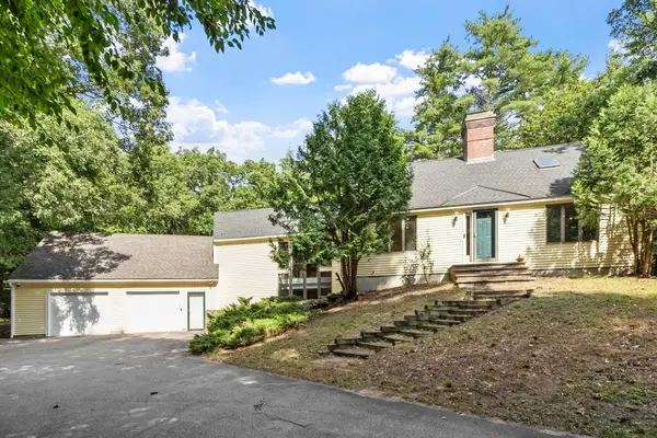 40 Cleveland Hill Road, Brookline, NH 03303