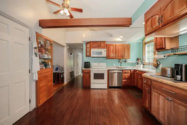 10 Kendall Pond Road, Derry, NH 03038