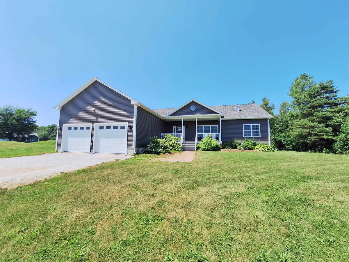 68 Firefly Lane, Saint Albans, VT 05478 - #1