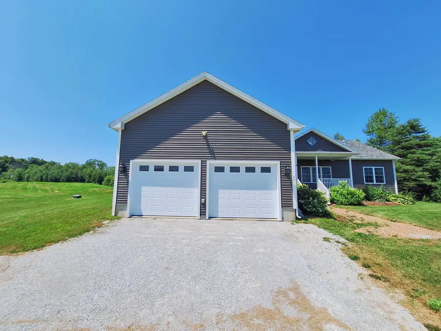 68 Firefly Lane, Saint Albans, VT 05478 - #3