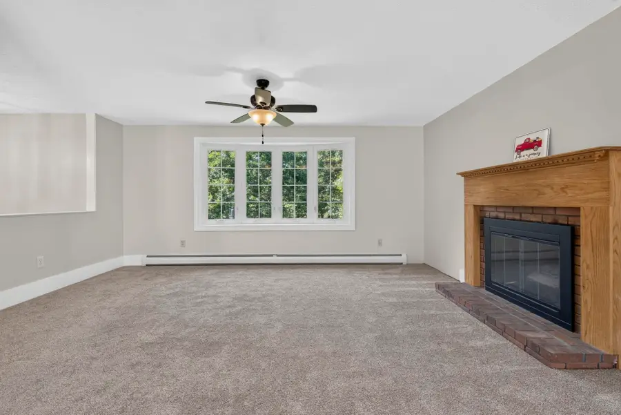 31 Woodhawk Way, Litchfield, NH 03052 - #3