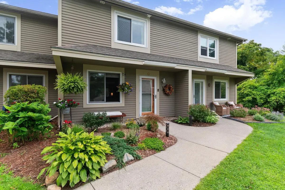 24 Overlook Drive, South Burlington, VT 05403 - #1