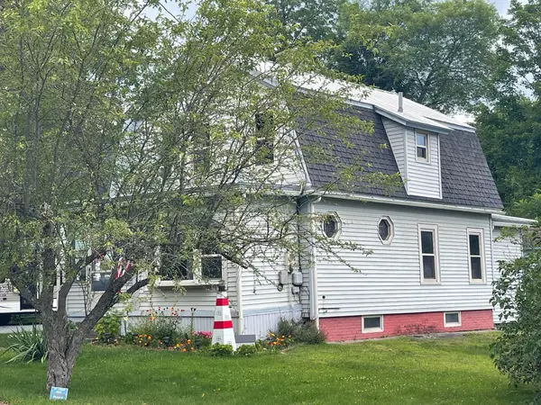 51 Schoool Street, Randolph, VT 05060