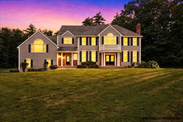 19 Ballard Lane, Salem, NH 03079