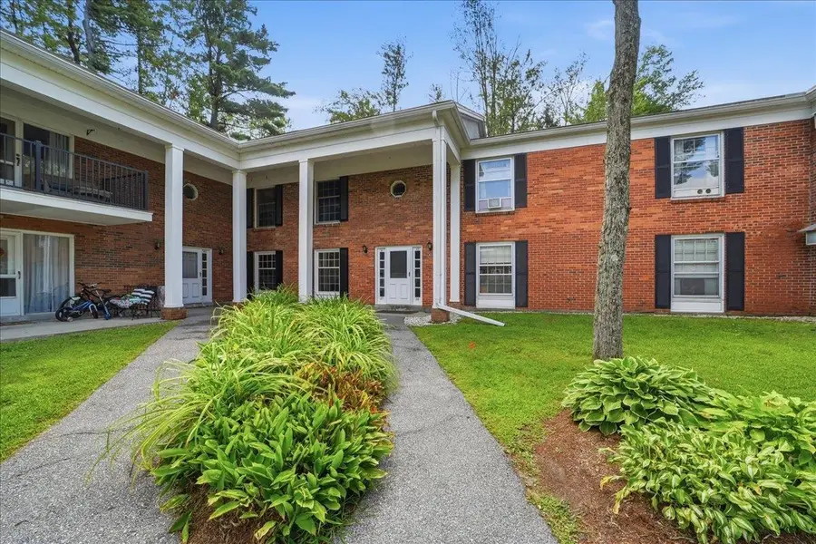 100 Kennedy Drive #27, South Burlington, VT 05403 - #2