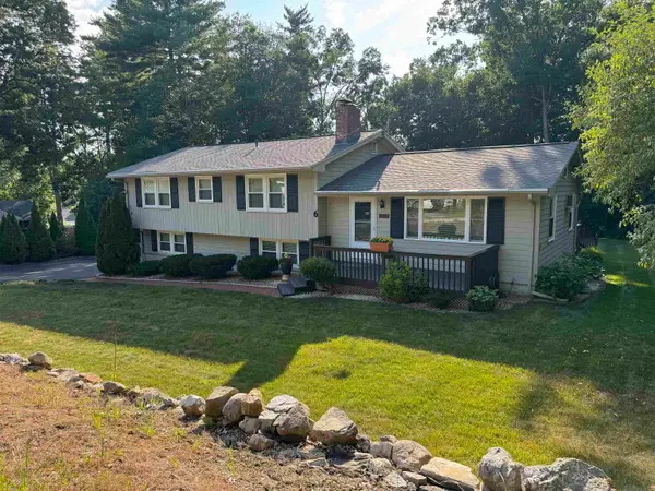 6 Quincy Lane, Merrimack, NH 03054