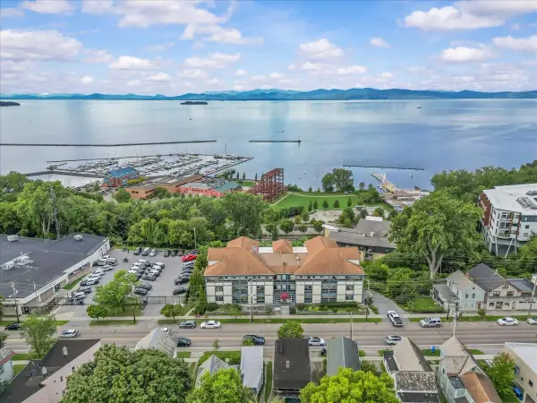 33 North Avenue #12, Burlington, VT 05401