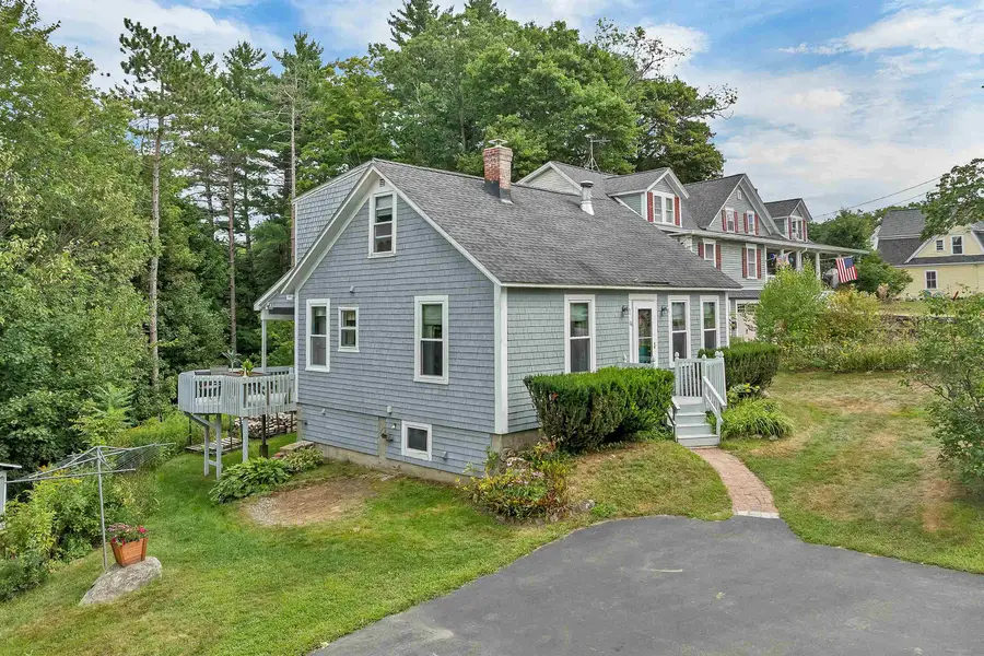 28 S Main Street, Pittsfield, NH 03263 - #3