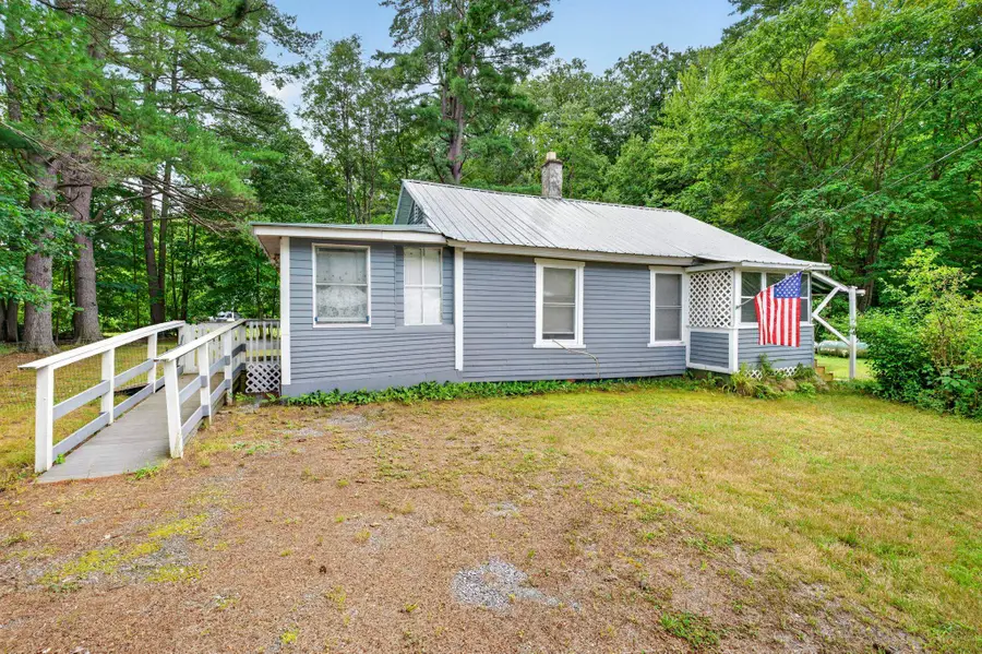 5 Girard Avenue, Claremont, NH 03743 - #2