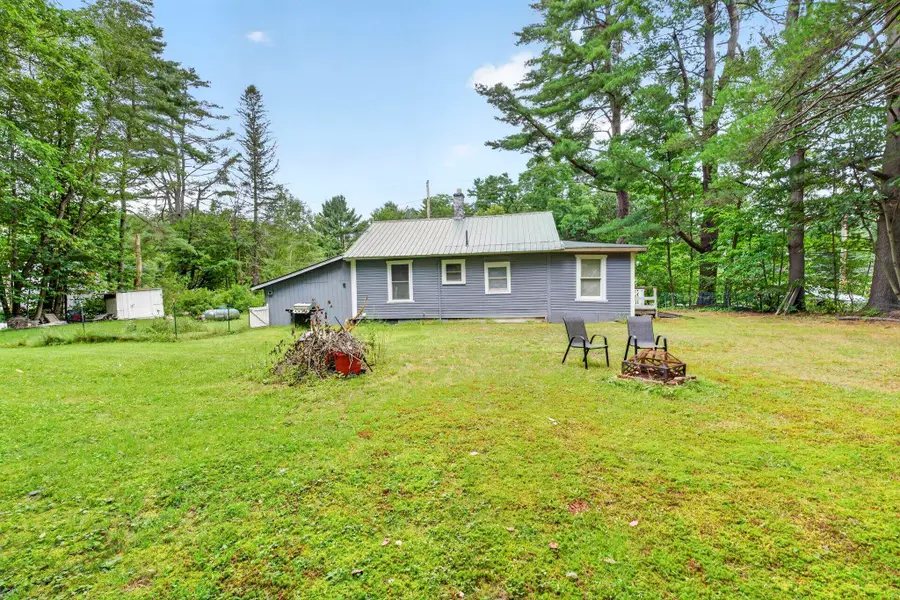 5 Girard Avenue, Claremont, NH 03743 - #3