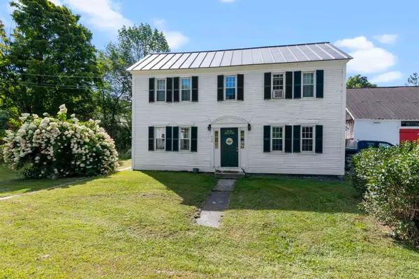 476 VT Route 25, Topsham, VT 05086