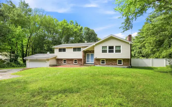 97 Rockingham Road, Londonderry, NH 03053