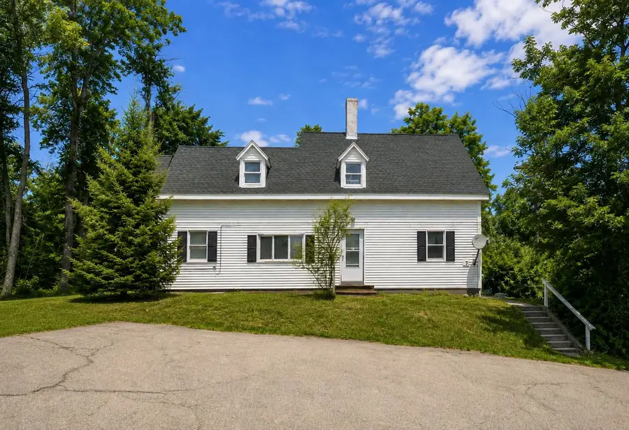 7 Crescent Street, Pittsfield, NH 03263 - #2