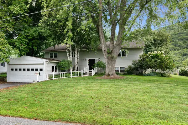205 Wantastiquet Drive, Brattleboro, VT 05301