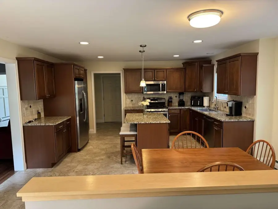 6 Laurel Drive, Essex, VT 05452 - #3