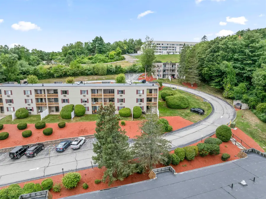 144 Treetop Circle #821, Laconia, NH 03246 - #2