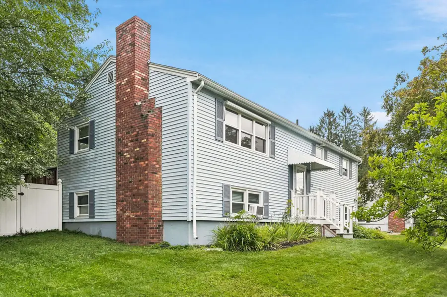 22 Woodbury Street, Salem, NH 03079 - #2