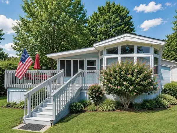 24 Eagle Lane, South Hero, VT 05486