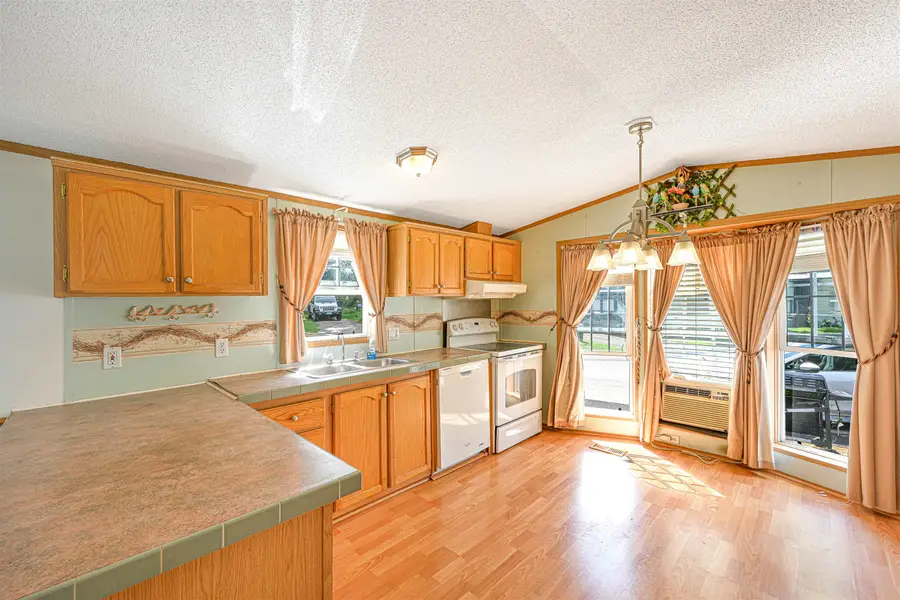63 East Avenue, Colchester, VT 05446 - #2