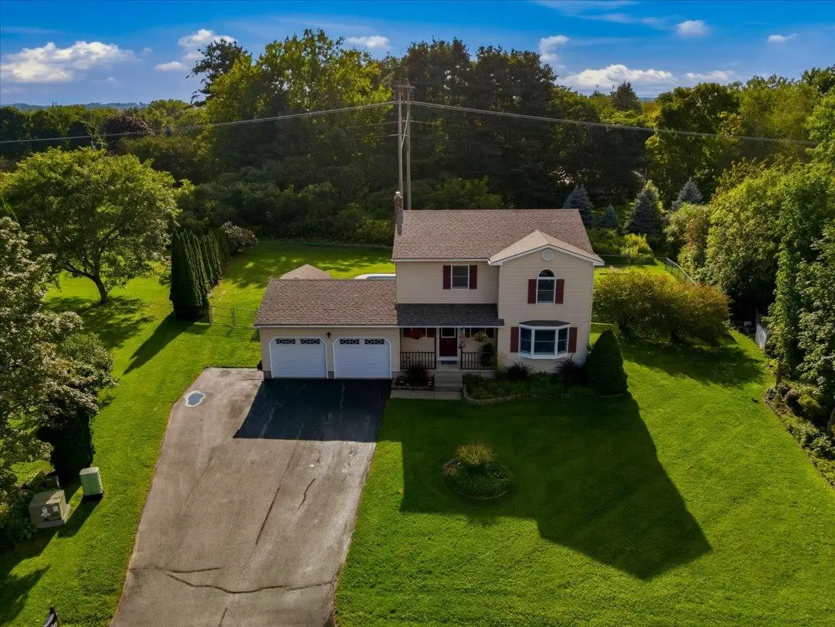82 Terry Lane, Williston, VT 05495 - #1