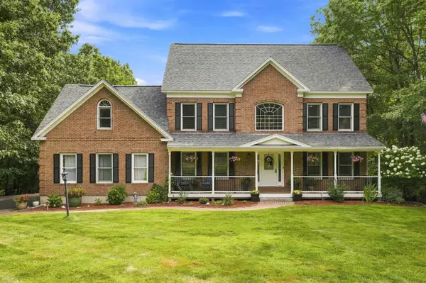 17 McAfee Farm Road, Bedford, NH 03110