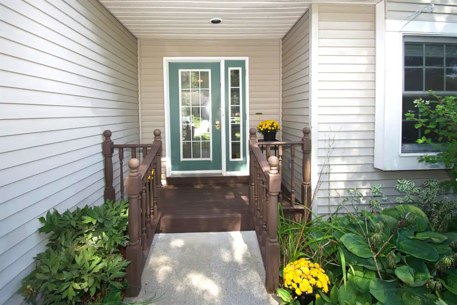 37 Honeysuckle Lane, Williston, VT 05495 - #2