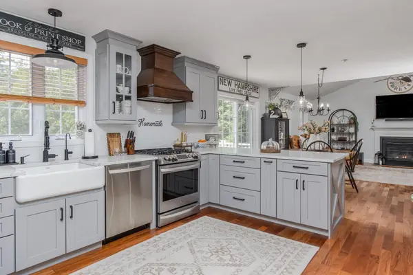 42 Dupaw Gould Road, Brookline, NH 03033