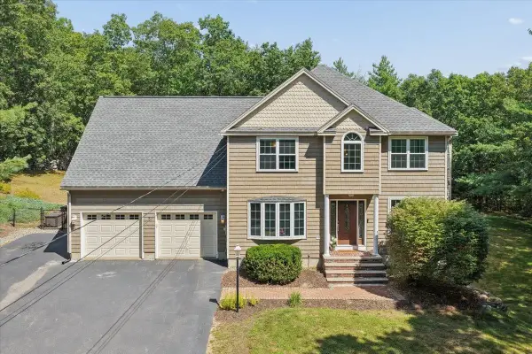 7 Gauthier Road, Merrimack, NH 03054