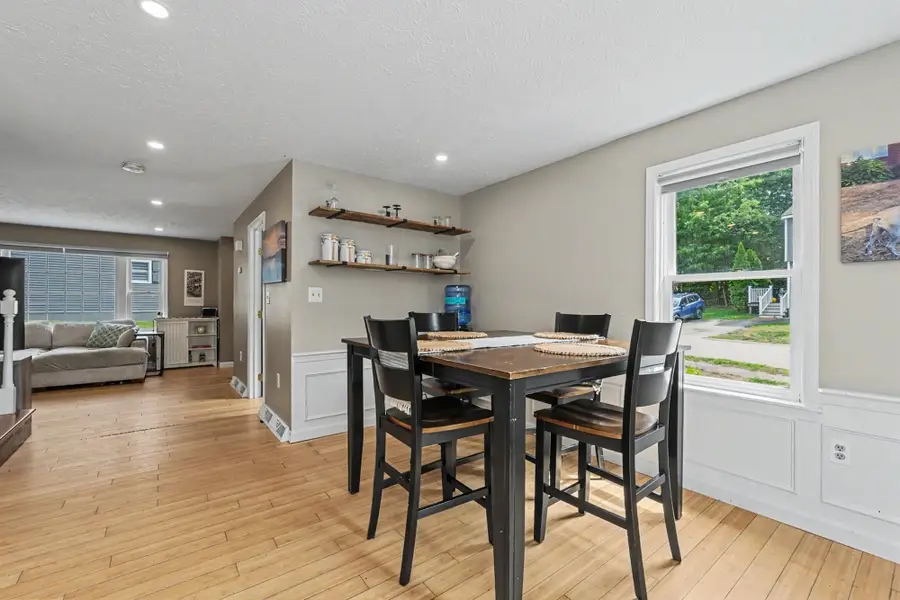 47 Burgundy Drive, Nashua, NH 03062 - #3
