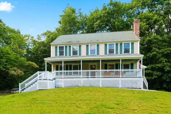 9 Sandalwood Road, Hudson, NH 03051