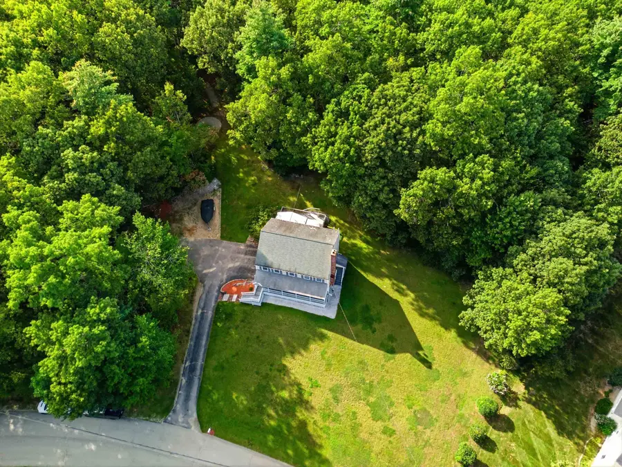 9 Sandalwood Road, Hudson, NH 03051 - #2