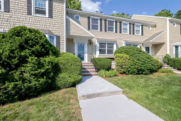 8 Stillwater Drive, Nashua, NH 03062