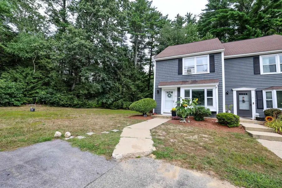 33 Blossom Lane, Merrimack, NH 03054 - #2