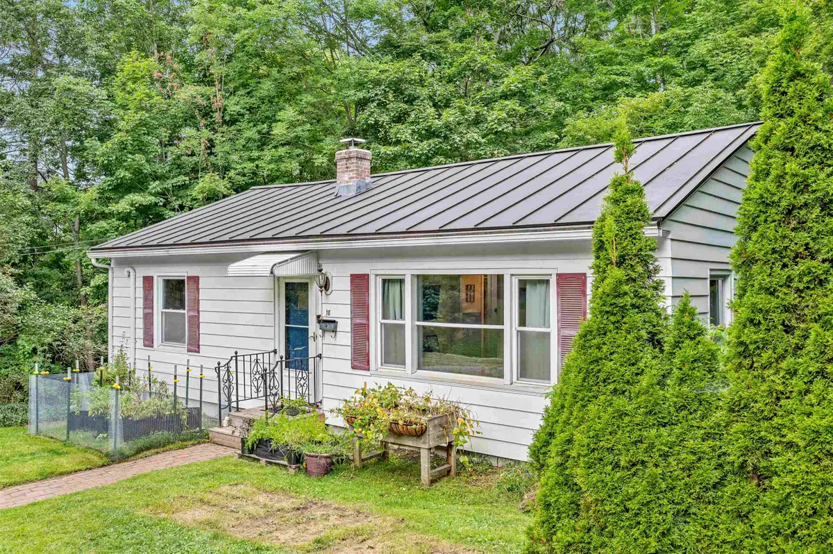 18 Maplewood Avenue, Barre, VT 05641 - #1