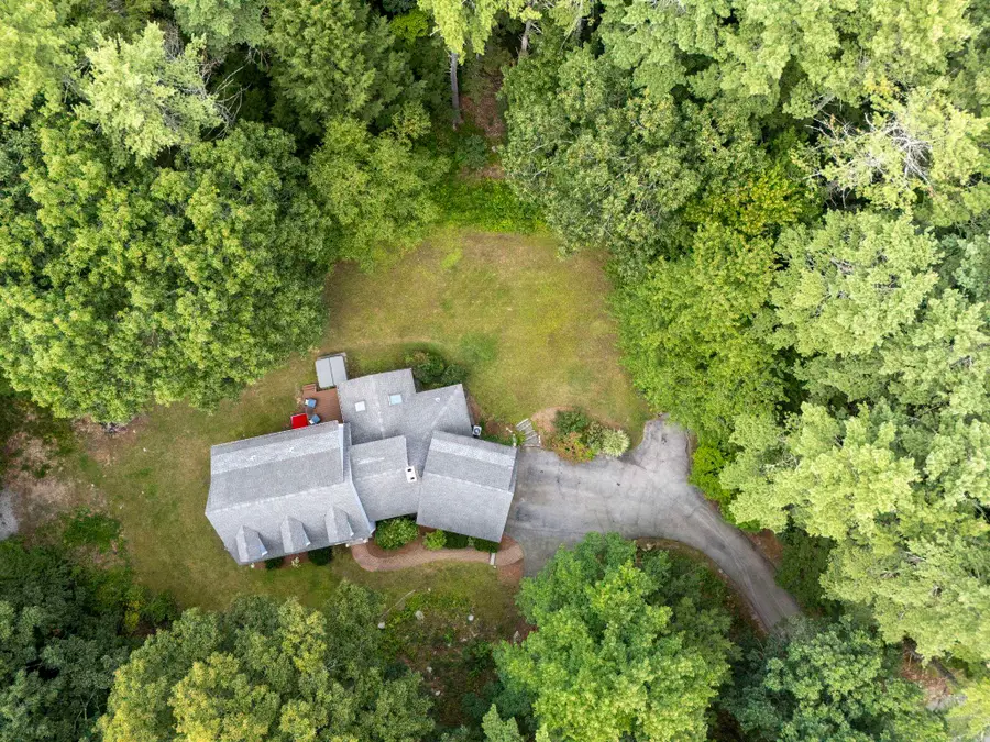 14 Fieldstone Drive, Amherst, NH 03031 - #3