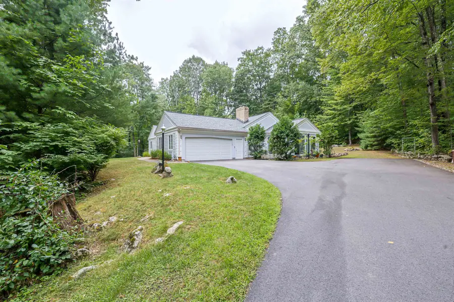20 Buttonwood Road, Bedford, NH 03110 - #2