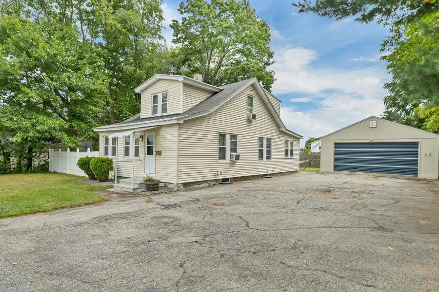 33 Moreau Street, Manchester, NH 03102 - #2