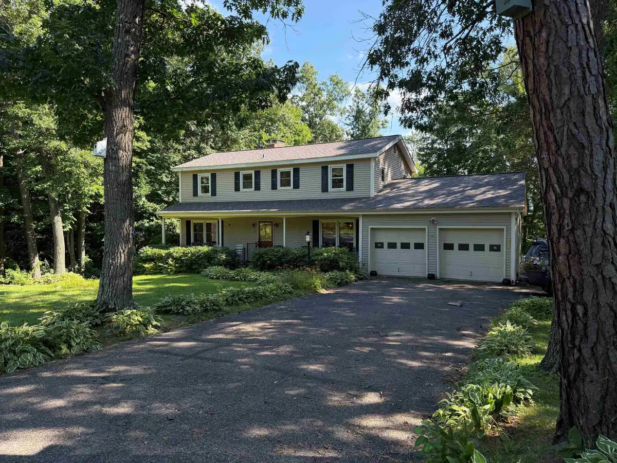 15 Skyline Drive, Essex, VT 05452 - #1