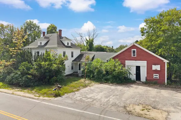 1 Stark Highway South, Dunbarton, NH 03046