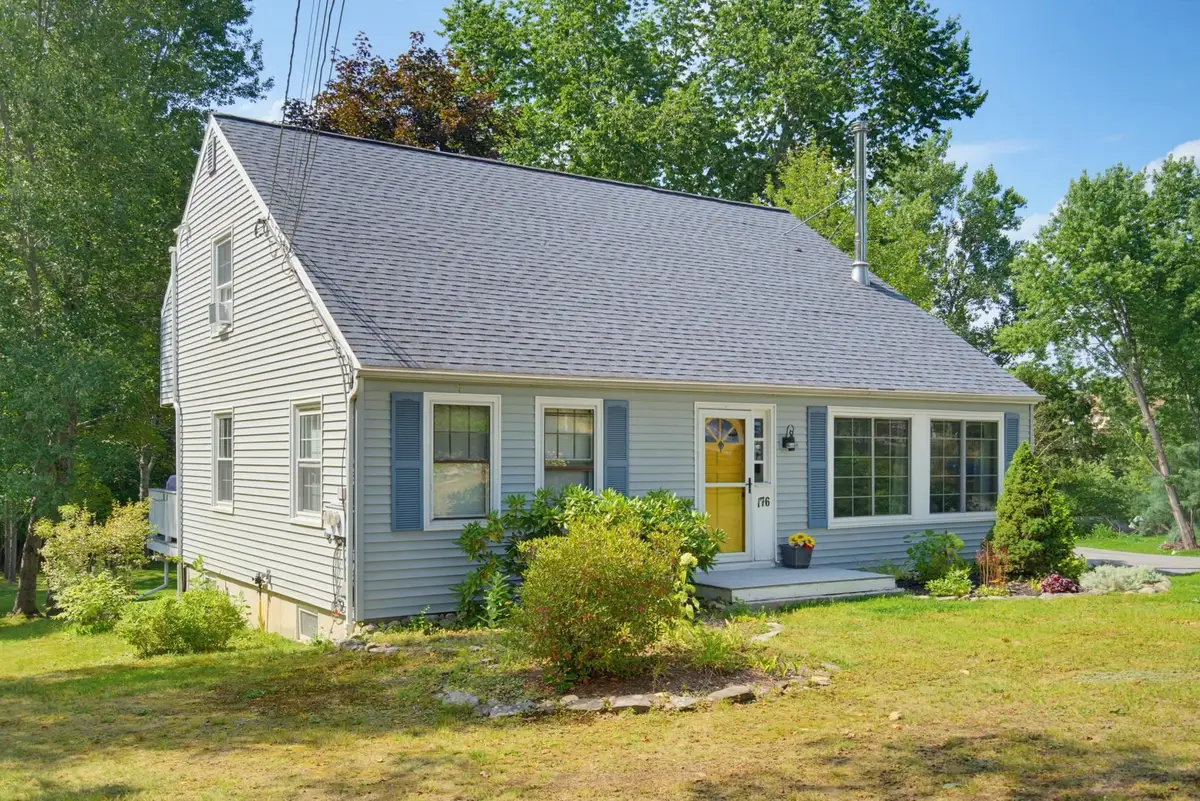 176 Exeter Road, Newmarket, NH 03857 - #1