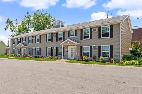 89 Winnacunnet Road, Hampton, NH 03842