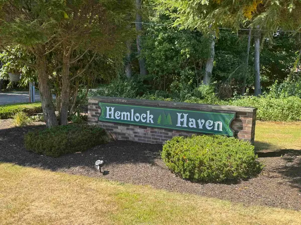 51 Hemlock Haven, Hampton, NH 03842