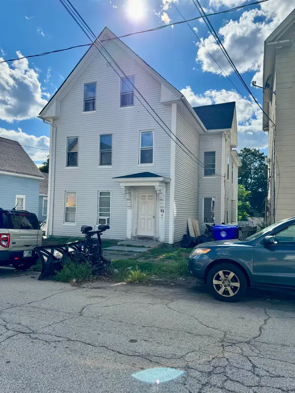 82 Ashland Street, Manchester, NH 03104