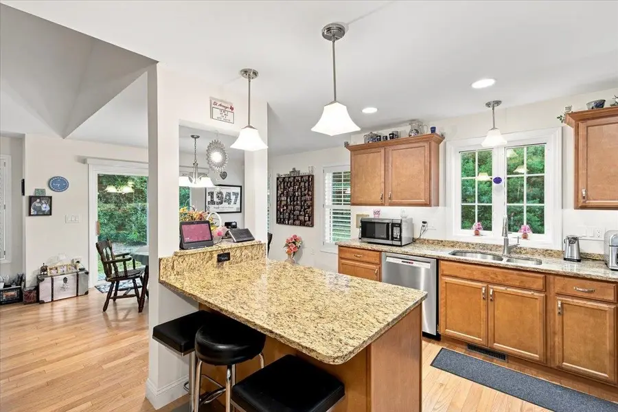 4 Sunningdale Drive, Somersworth, NH 03878 - #2