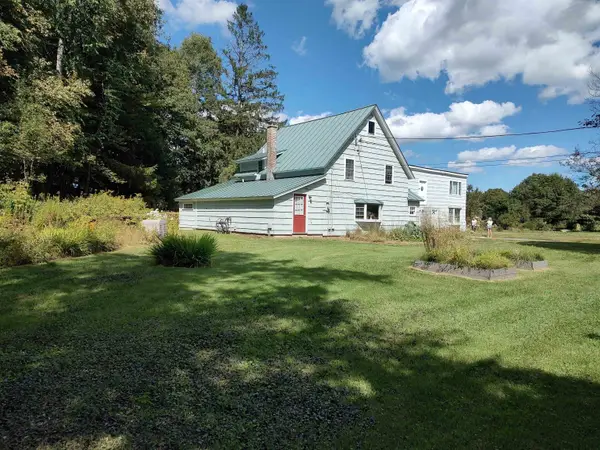 5 Greenhouse Avenue, Randolph, VT 05060