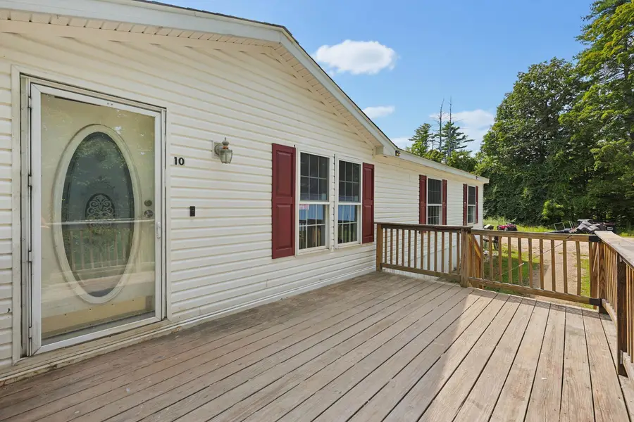 10 Davis Lane, New Boston, NH 03070 - #2