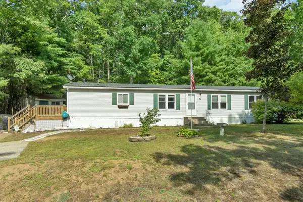 34 Willow Terrace, Loudon, NH 03307