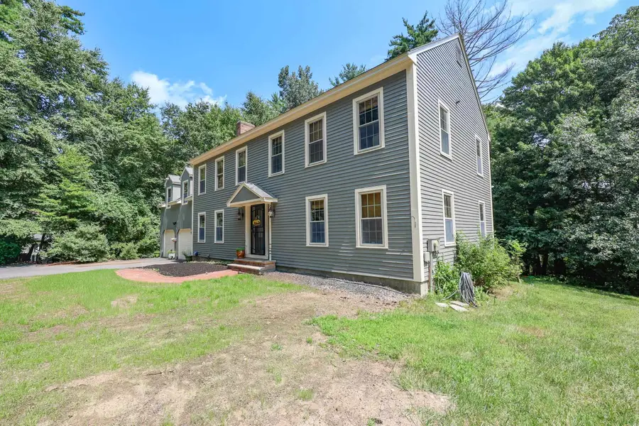 20 Christmas Tree Circle, Bedford, NH 03110 - #3