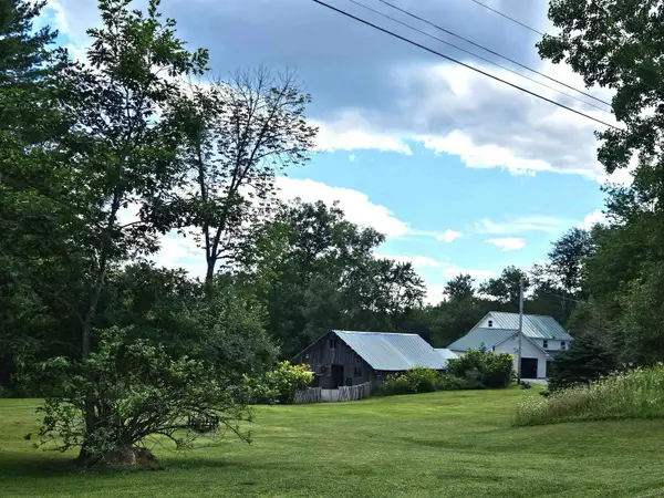 40 Carousel Court, Hartford, VT 05001